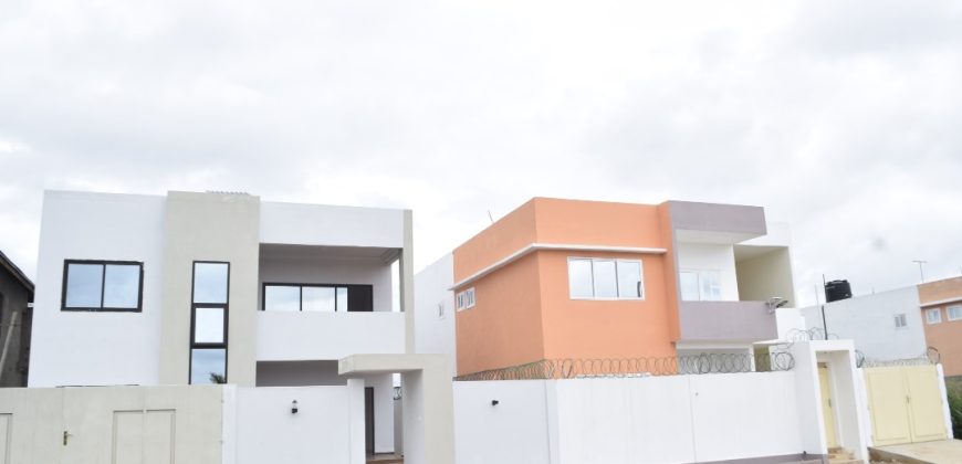 Villa R+1