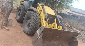 TRACTOPELLE EN EXCELLENT ETAT EN VENTE