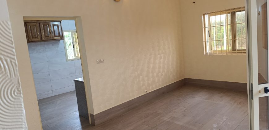 APPARTEMENT À LOUER SUR LE Bdv JEAN PAUL II, Lomé