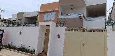 MAGNIFIQUE VILLA DUPLEX R+1 NOUVELLEMENT CONSTRUITE A VENDRE