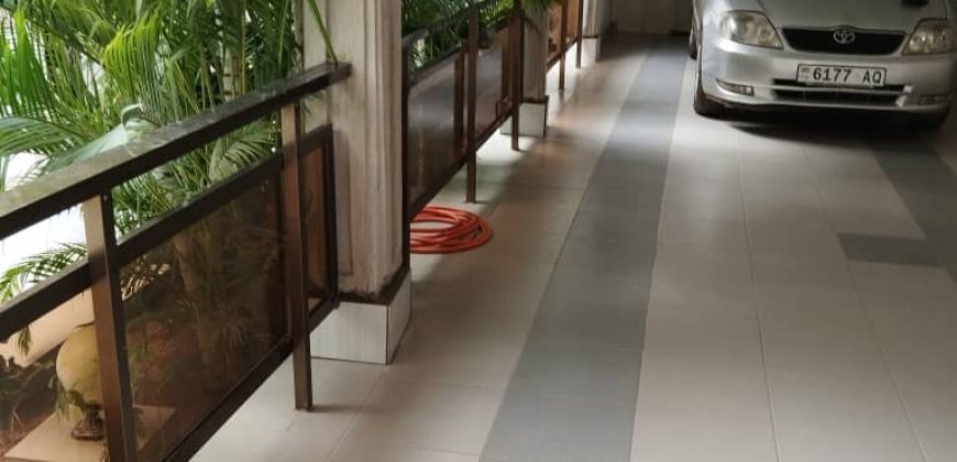 VILLA R+2 EN VENTE A LOME ADIDOGOME AMADAHOME