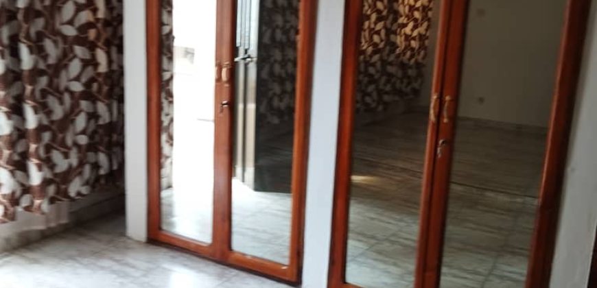 VILLA R+2 EN VENTE A LOME ADIDOGOME AMADAHOME