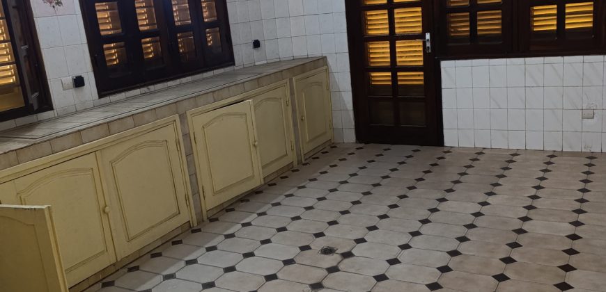 À LOUER – VILLA R+3 SPACIEUSE À ABLOGAMÉ RUE DE L&rsquo;OCAM, ZONE PORTUAIRE (LOMÉ)