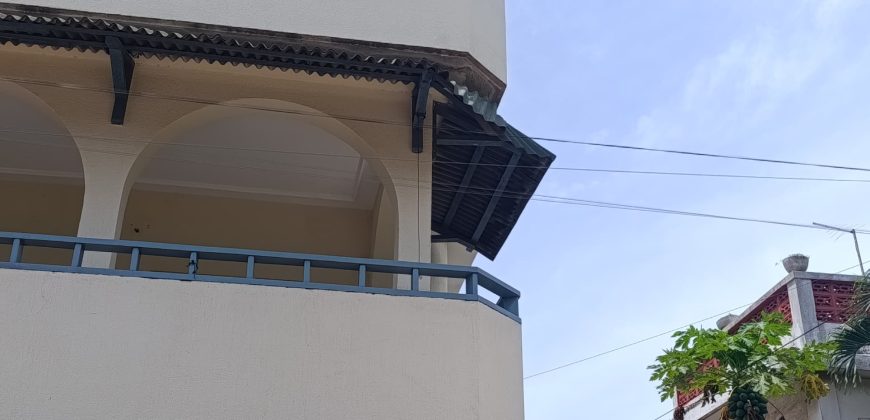 À LOUER – VILLA R+3 SPACIEUSE À ABLOGAMÉ RUE DE L&rsquo;OCAM, ZONE PORTUAIRE (LOMÉ)