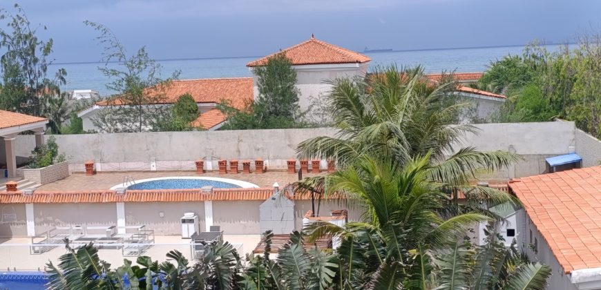 A LOUER-SUPERBE VILLA R+2 AVEC PISCINE EN BORD DE MER A AVEPOZO CITE LA BAIE DES ANGES